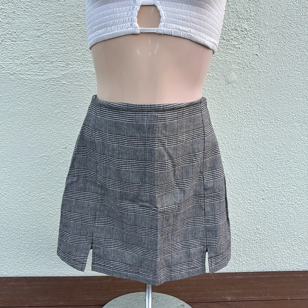 Brandy Melville John Galt Black Plaid Pleated Mini Skirt S